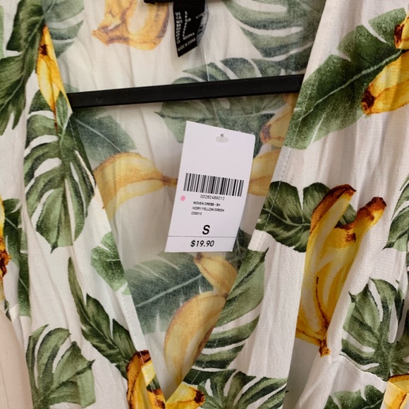 NEW F21 Banana Dress - Picture 2 of 2